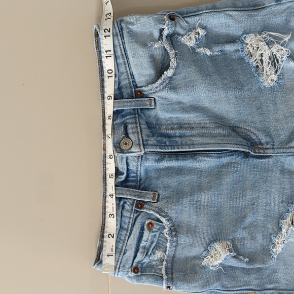 A&F High Rise 4" Shorts - Picture 4 of 7